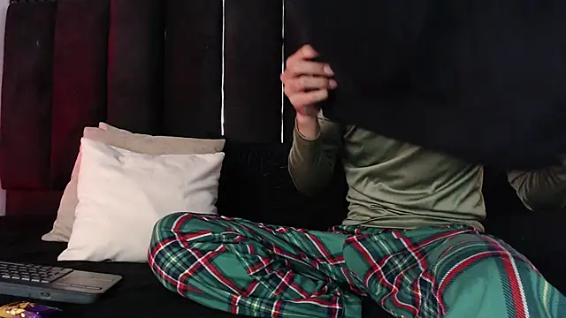 Dominic ghost online show from 11.08.25