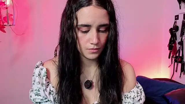 elowen halley1 online show from 03.20.26