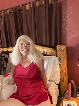 SubMissOlivia online show from 09.25.25