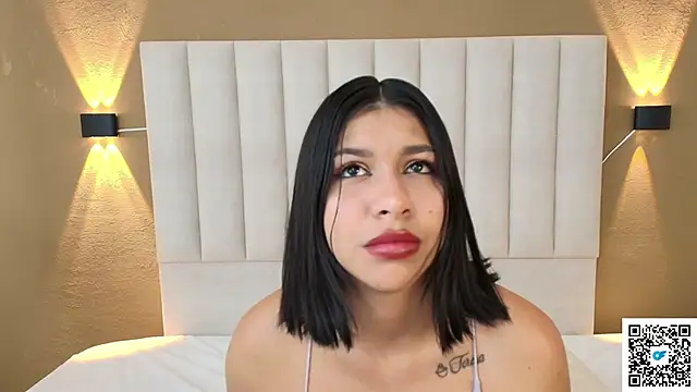 Snapshot of goddess_saori_ chatting on 10.03.25 goddess saori  online show from 10.03.25