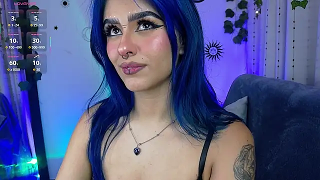Snapshot of blue_kitten chatting on 06.12.26 blue kitten online show from 06.12.26