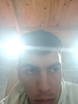 Snapshot of ggggggg87544yyrrk chatting on 10.29.25 ggggggg87544yyrrk online show from 10.29.25