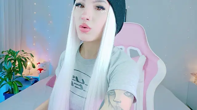 cuteezoe online show from 03.14.26