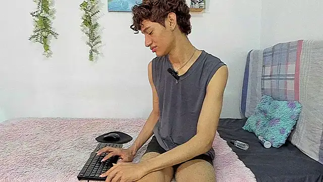 Snapshot of Peterfrost19 chatting on 11.16.25 Peterfrost19 online show from 11.16.25