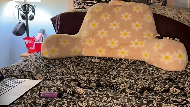 onlysunidreamss online show from 10.16.25