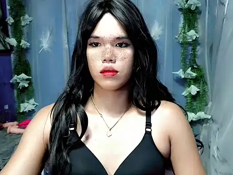 Snapshot of Slutty_Isabelle chatting on 10.15.25 Slutty Isabelle online show from 10.15.25