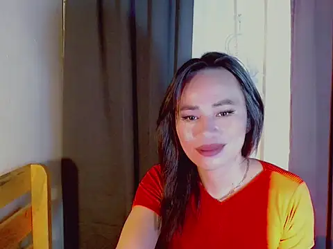 Snapshot of ursweet_yummy chatting on 11.08.25 ursweet yummy online show from 11.08.25