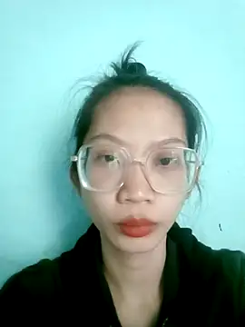 Snapshot of Joywhar chatting on 11.13.25 Joywhar online show from 11.13.25