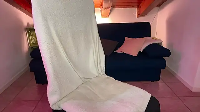 Snapshot of kyliebri chatting on 09.12.25 kyliebri online show from 09.12.25