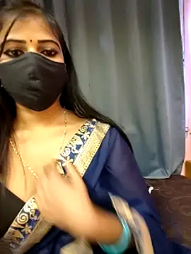 Misss-julli online show from 12.23.25