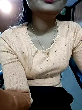 Snapshot of Vaani_Actress chatting on 11.19.25 Vaani Actress online show from 11.19.25