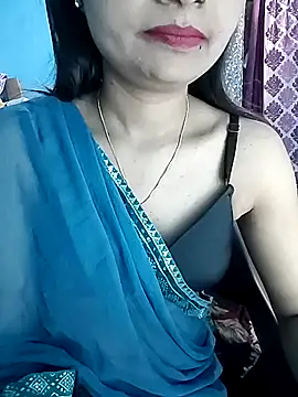 Snapshot of Vaani_Actress chatting on 11.24.25 Vaani Actress online show from 11.24.25