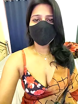 Snapshot of hoty_sonali chatting on 09.18.25 hoty sonali online show from 09.18.25