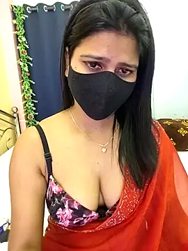 Snapshot of hoty_sonali chatting on 10.11.25 hoty sonali online show from 10.11.25