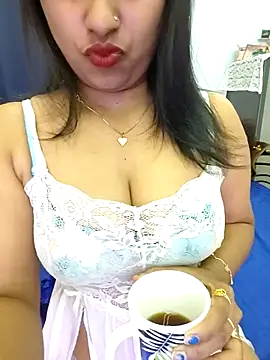 Snapshot of hoty_sonali chatting on 11.05.25 hoty sonali online show from 11.05.25