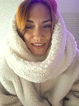 SlimBellaa online show from 11.22.25