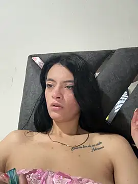 LiaCollings online show from 11.18.25