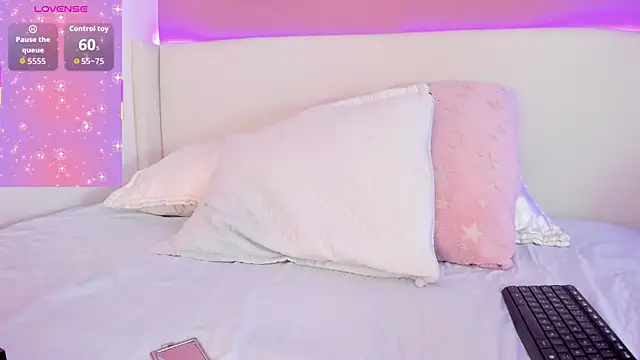  Saandy online show from 11.22.25