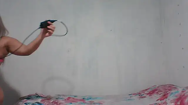 Loirasasafada online show from 04.21.26