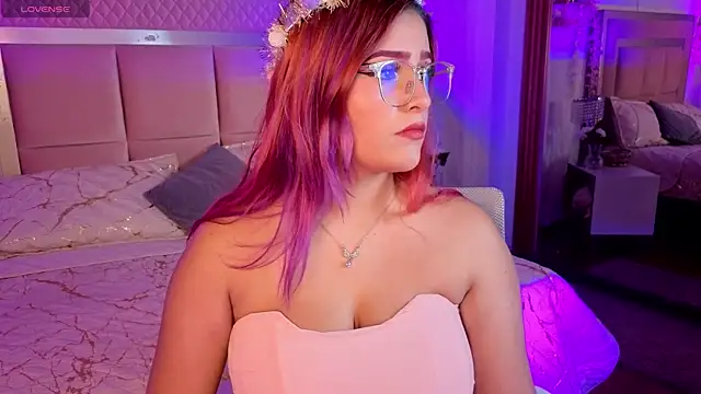 AlanaOdison online show from 12.18.25