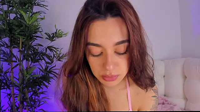 MissLana77 online show from 09.19.25