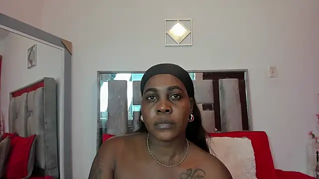 Emilly roaa online show from 04.16.26