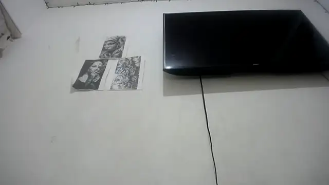 Foxy Lovex online show from 09.24.25