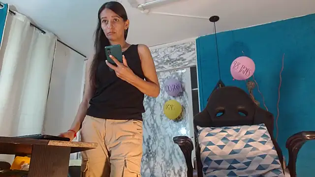 hanna mooreee online show from 04.17.26