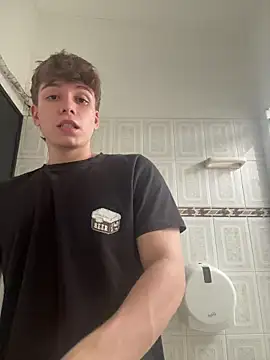 TaylerWhite online show from 04.05.26