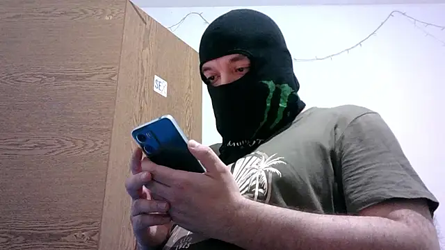 Snapshot of Black_Scorpion91 chatting on 10.29.25 Black Scorpion91 online show from 10.29.25