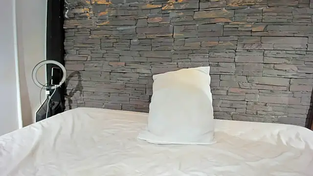 Anker Colin online show from 11.23.25