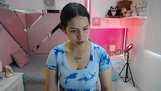 Snapshot of Mia_garcia28 chatting on 06.06.26 Mia garcia28 online show from 06.06.26