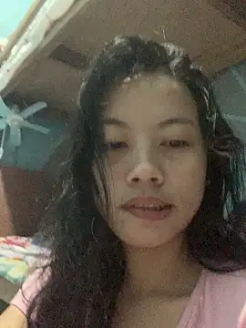 Snapshot of hotsunflower chatting on 10.22.25 hotsunflower online show from 10.22.25