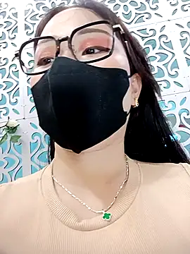 Bonnie-2k online show from 10.14.25