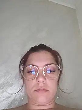 Snapshot of LadyNora chatting on 05.31.26 LadyNora online show from 05.31.26