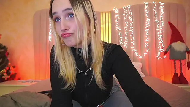 LilElfie online show from 01.07.26