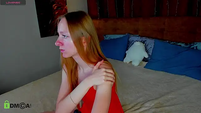 Mia E1fie online show from 09.13.25