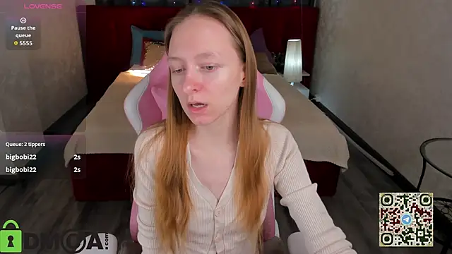 Mia E1fie online show from 01.08.26