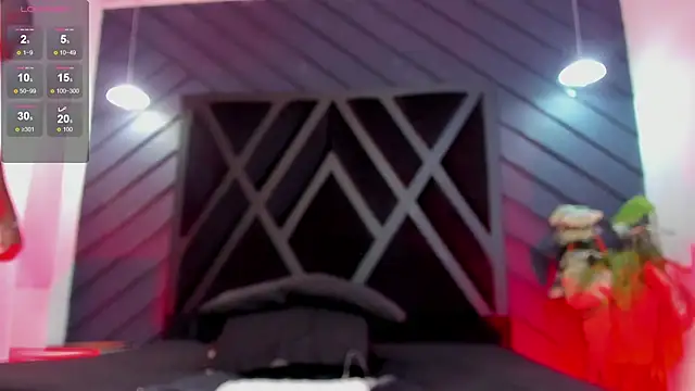 Snapshot of marco_garciia_ chatting on 11.20.25 marco garciia online show from 11.20.25