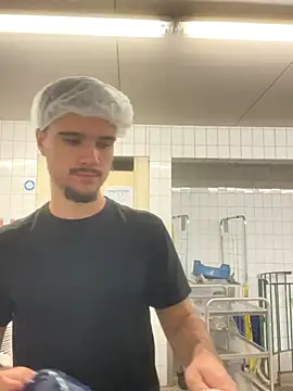 Snapshot of los_freaky chatting on 09.13.25 los freaky online show from 09.13.25