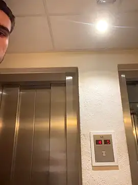 Snapshot of los_freaky chatting on 09.22.25 los freaky online show from 09.22.25