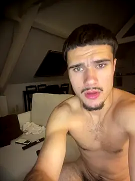 Snapshot of los_freaky chatting on 10.13.25 los freaky online show from 10.13.25