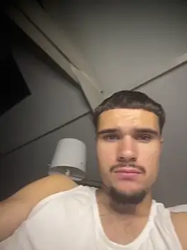 Snapshot of los_freaky chatting on 10.14.25 los freaky online show from 10.14.25