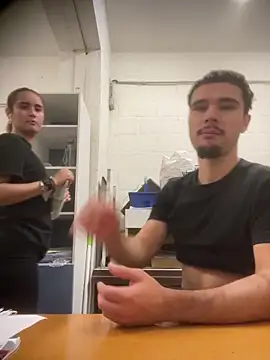 Snapshot of los_freaky chatting on 10.19.25 los freaky online show from 10.19.25