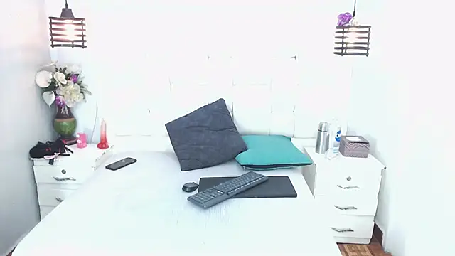 Atley Dolly online show from 09.13.25