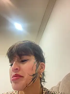 DayanaDG online show from 10.16.25