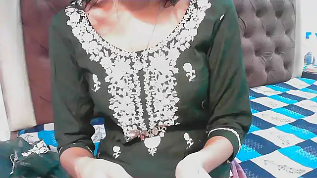 elize   online show from 11.02.25