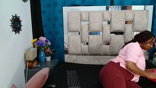 AmbarSmit online show from 11.01.25