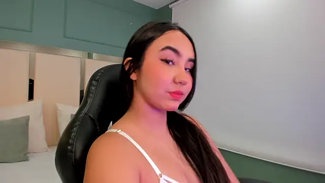 julieta rosee online show from 10.30.25