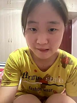 Snapshot of CoCo-s chatting on 09.15.25 CoCo-s online show from 09.15.25